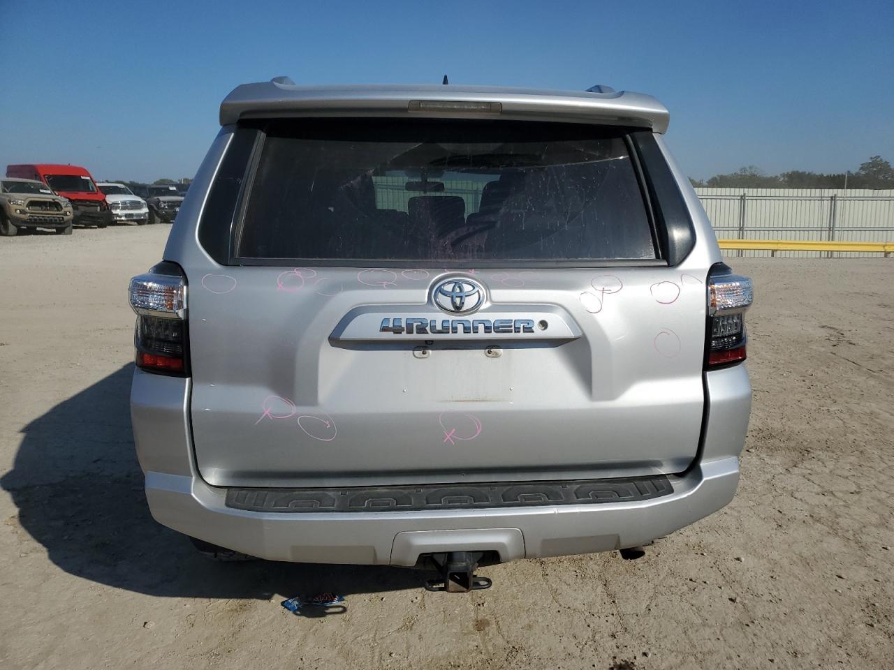 2015 Toyota 4Runner Sr5/Sr5 Premium - Image 6