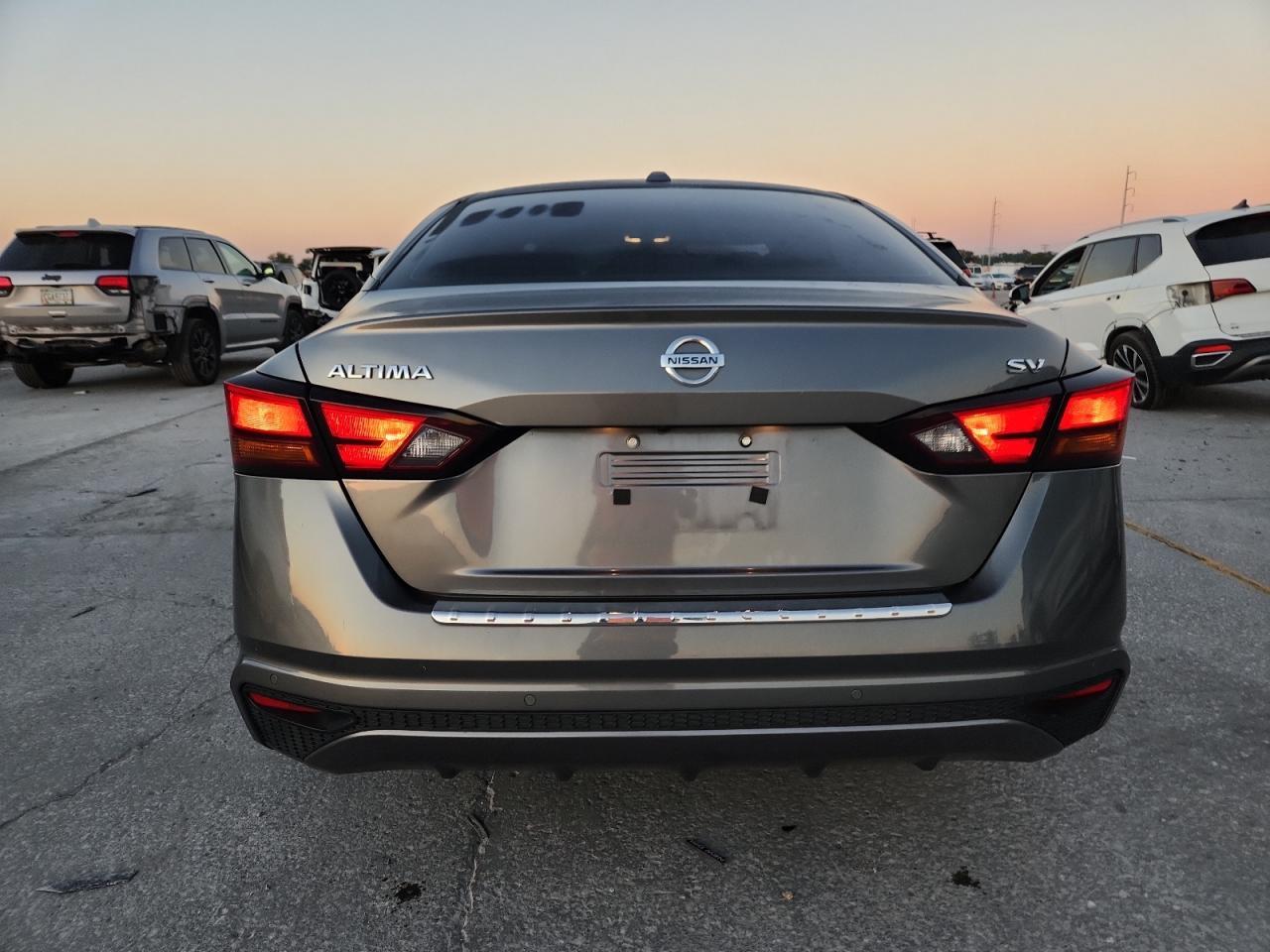 2022 Nissan Altima Sv - Фото 6