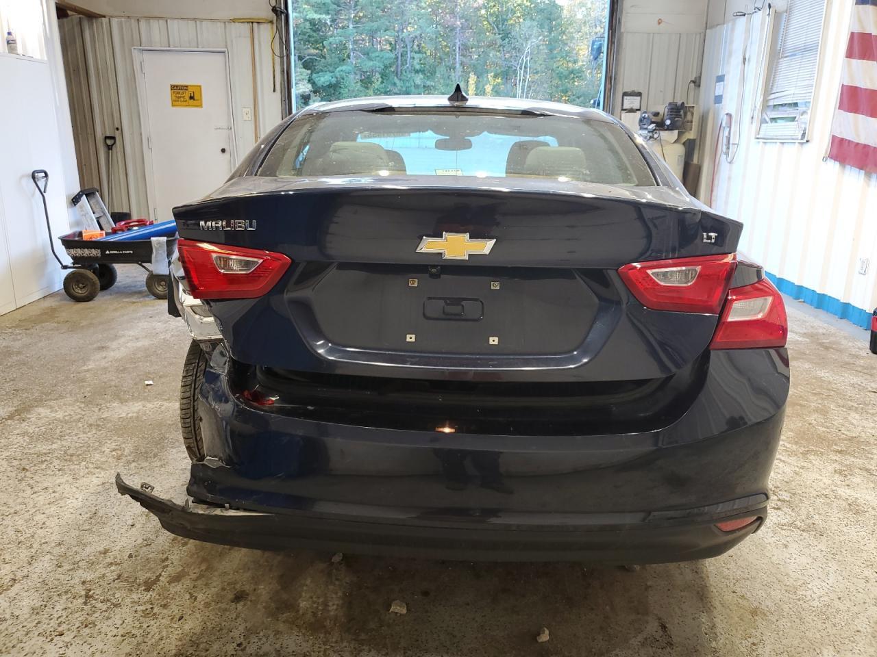 2018 Chevrolet Malibu Lt - Image 6