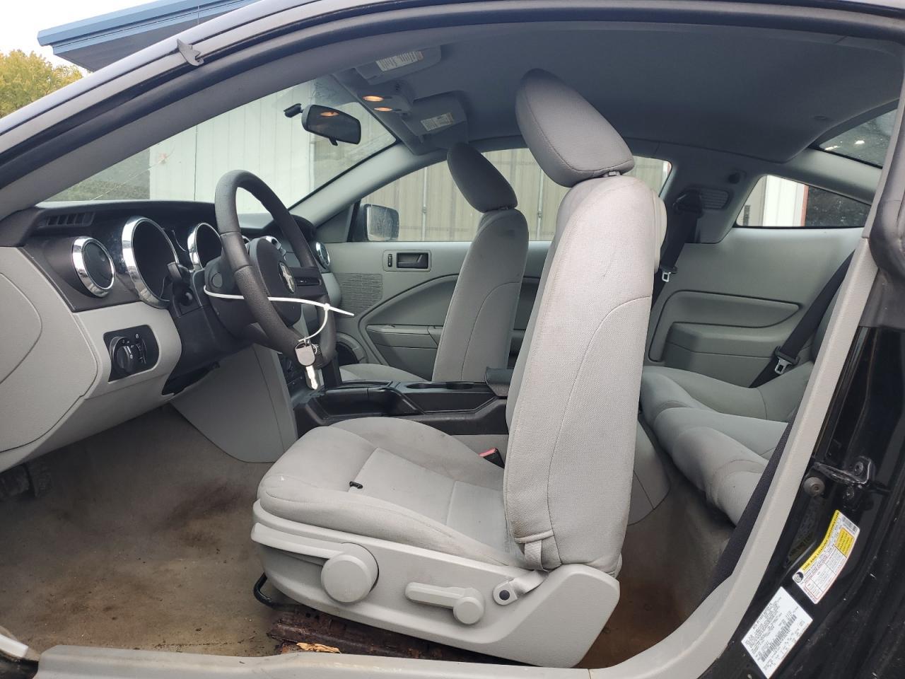 2006 Ford Mustang - Image 7