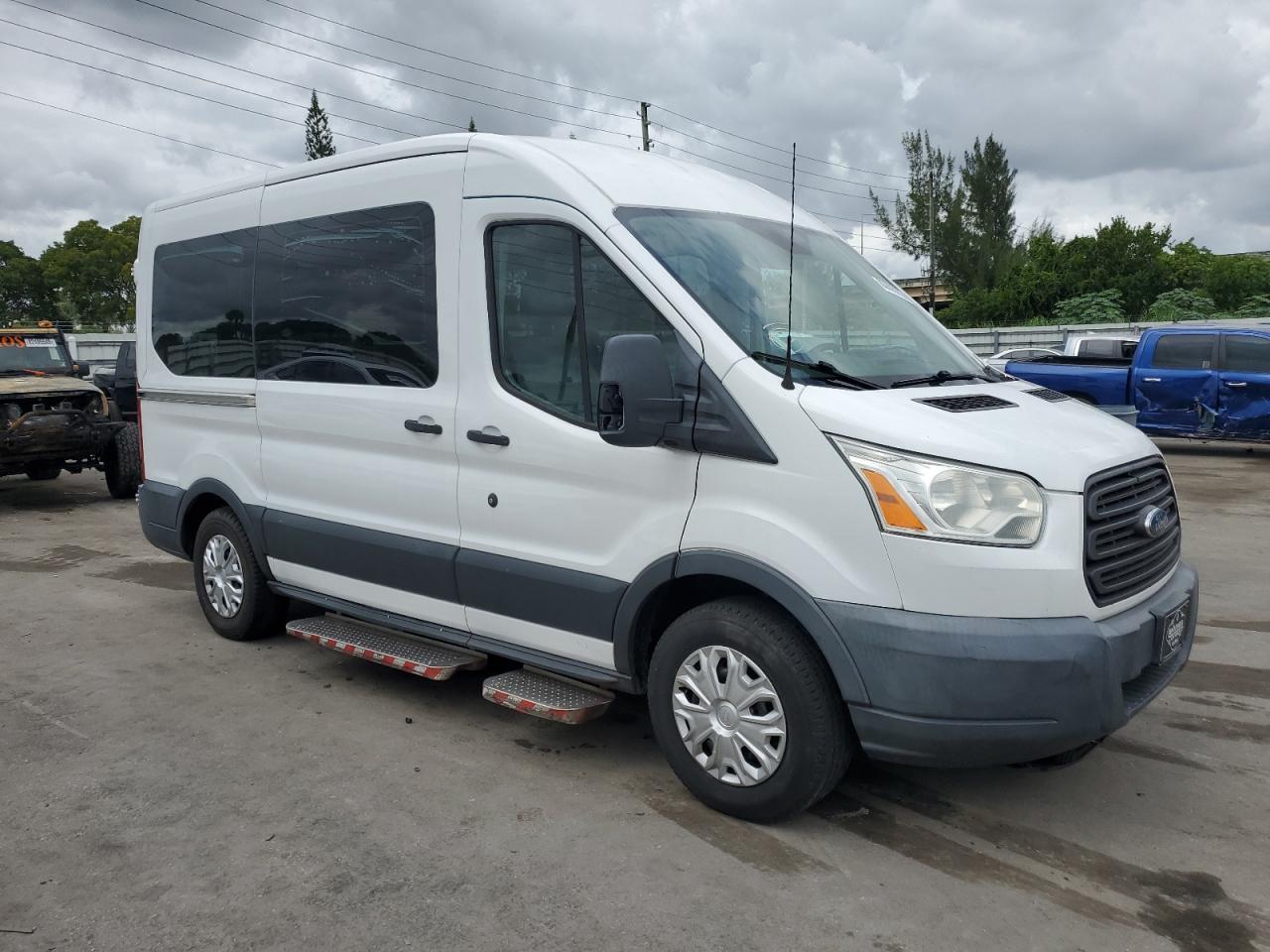 2015 Ford Transit T-150 - Фото 4