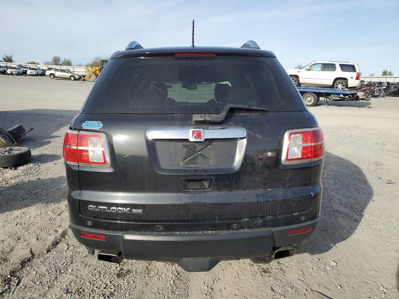 2008 Saturn Outlook Xr - Image 6