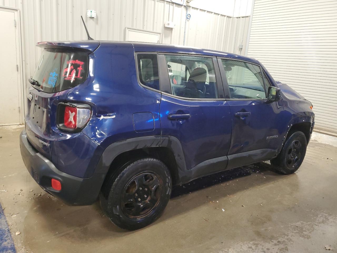 2017 Jeep Renegade Sport - Image 3