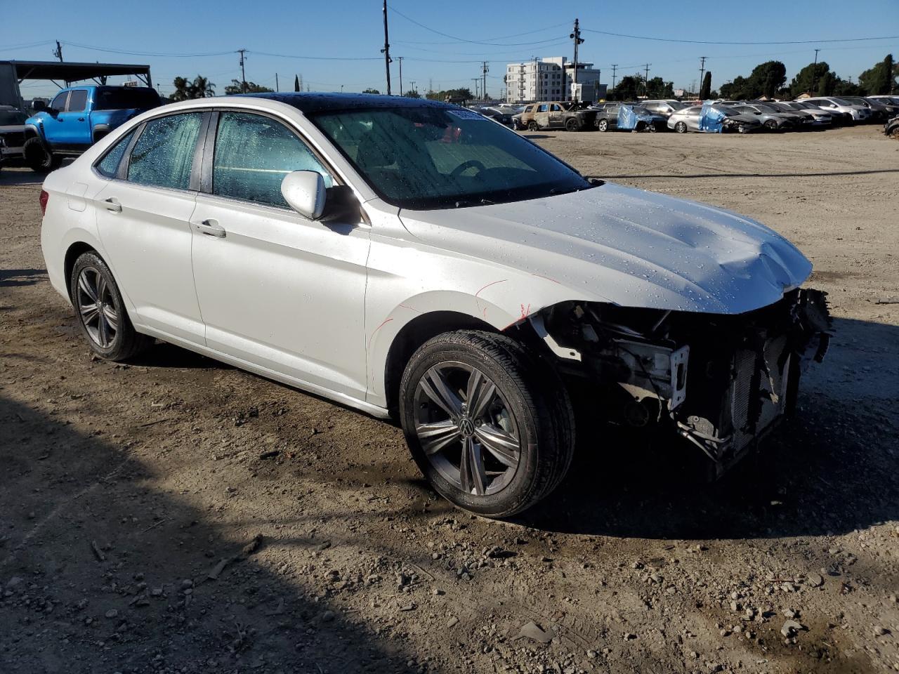 2022 Volkswagen Jetta Se - Фото 4