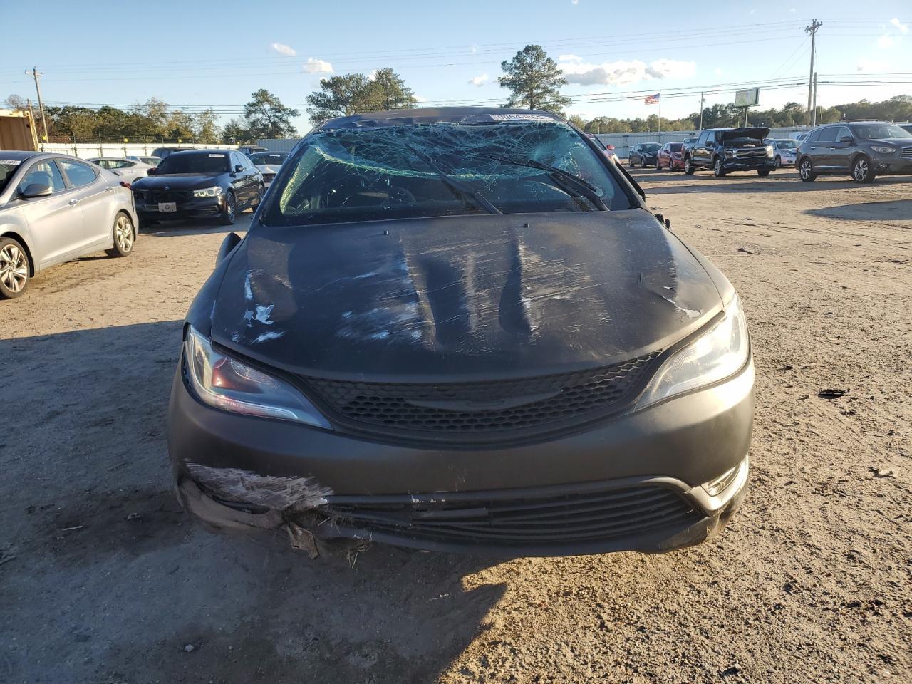 2015 Chrysler 200 Limited - Фото 5