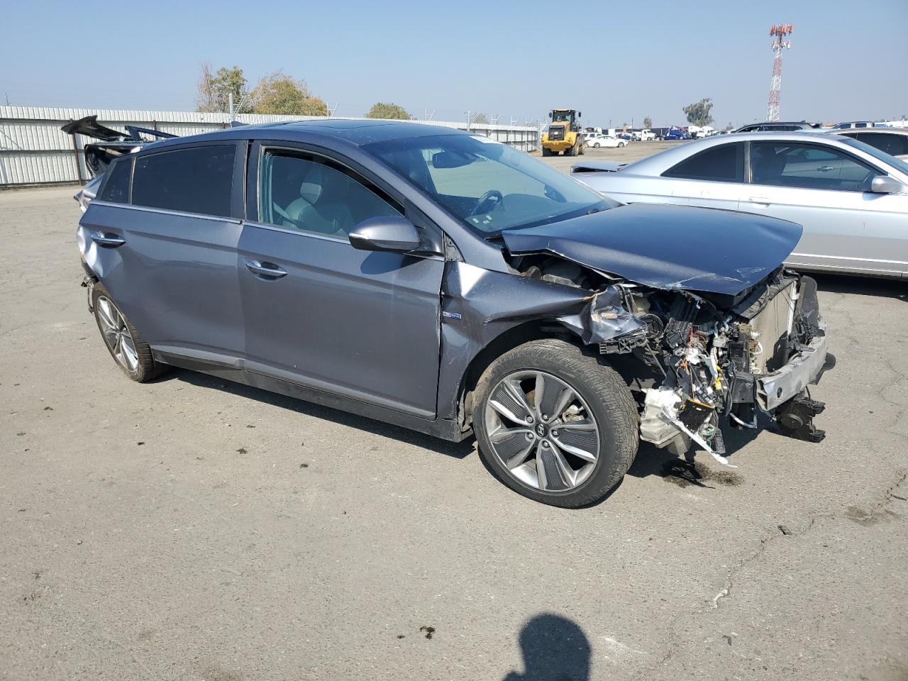 2019 Hyundai Ioniq Limited - Image 4