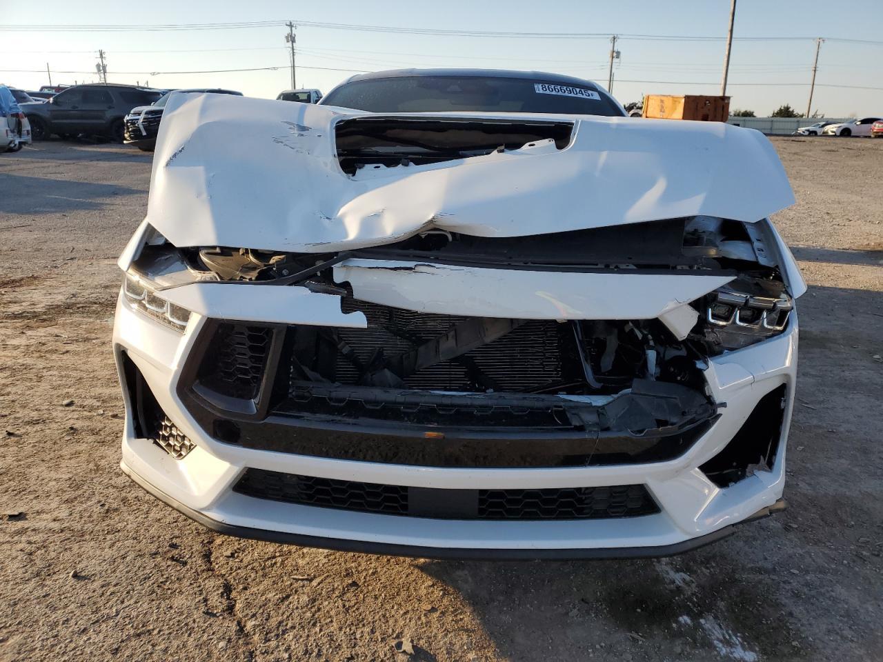 2024 Ford Mustang Gt - Фото 5