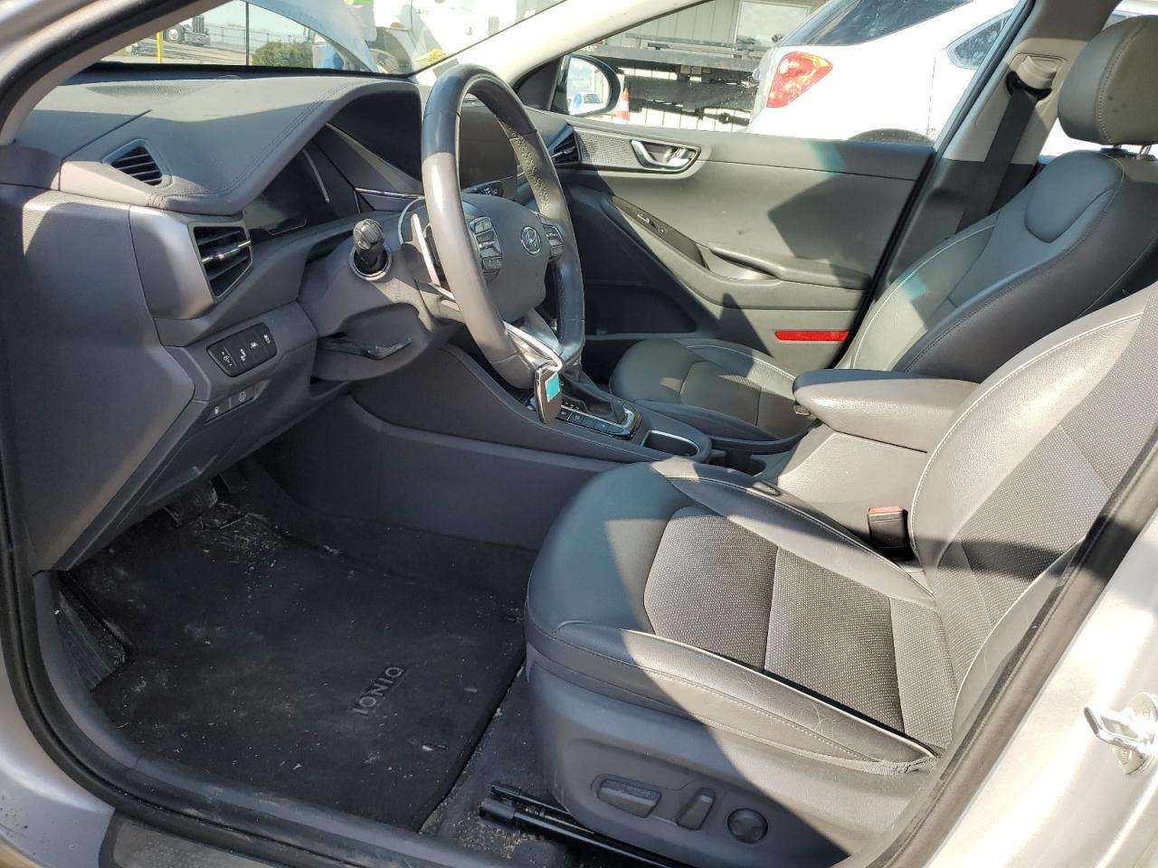 2022 Hyundai Ioniq Limited - Фото 7