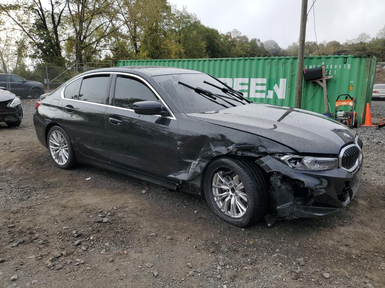 2024 BMW 330I - Image 4