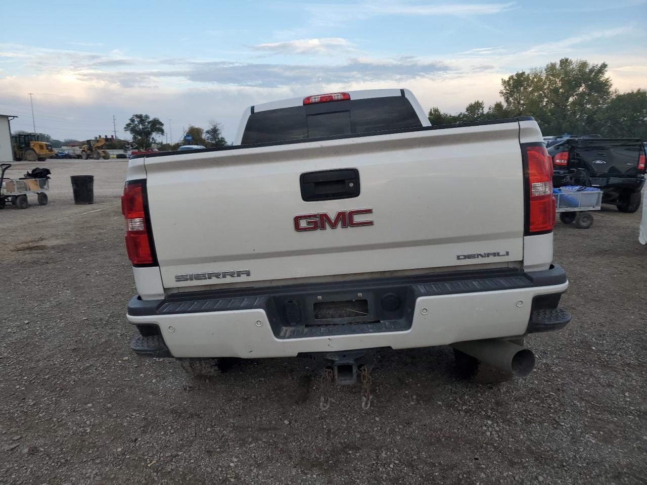 2019 GMC Sierra K3500 Denali - Фото 6