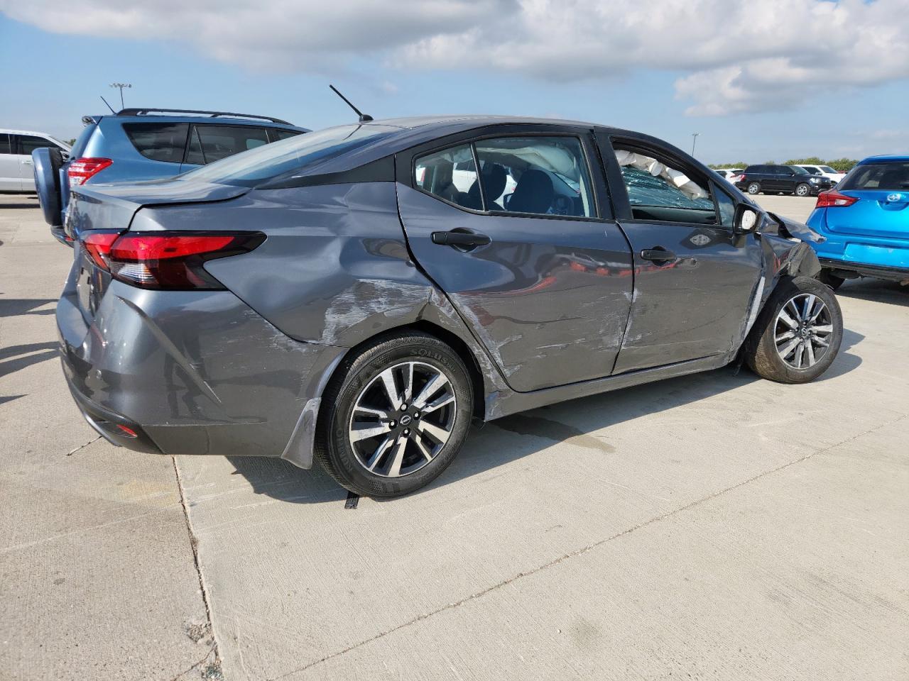 2025 Nissan Versa S - Фото 3