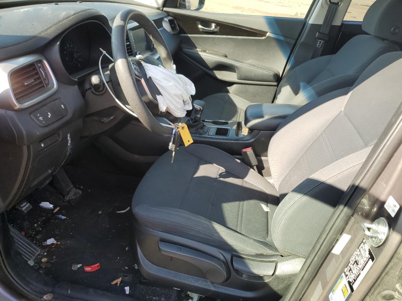 2019 Kia Sorento L - Image 7