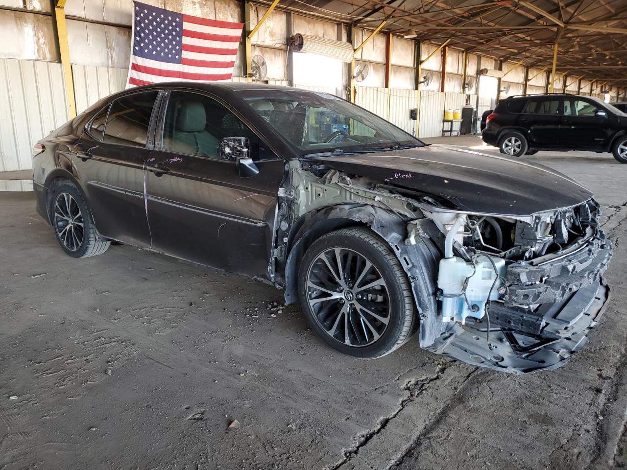 2019 Toyota Camry L - Image 4