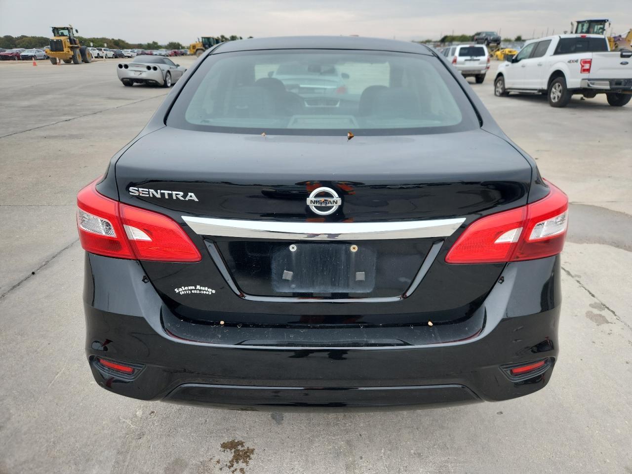 2017 Nissan Sentra S - Фото 6