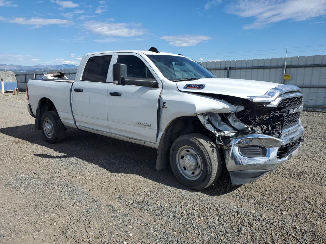 2022 Ram 2500 Tradesman - Фото 4