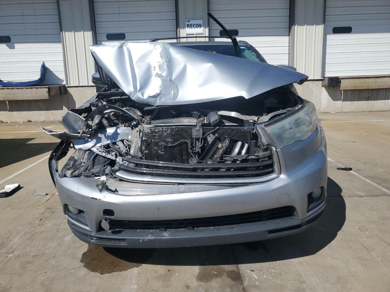 2016 Toyota Highlander Xle - Фото 5