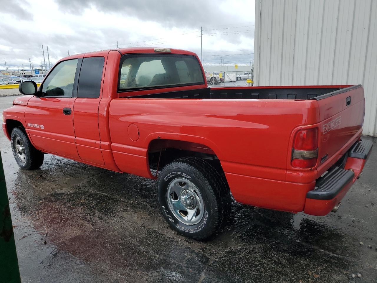 2001 Dodge Ram 1500 - Фото 2