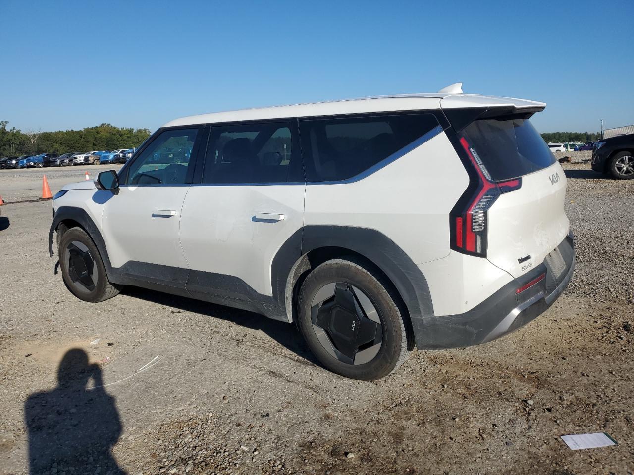 2024 Kia Ev9 Light - Фото 2