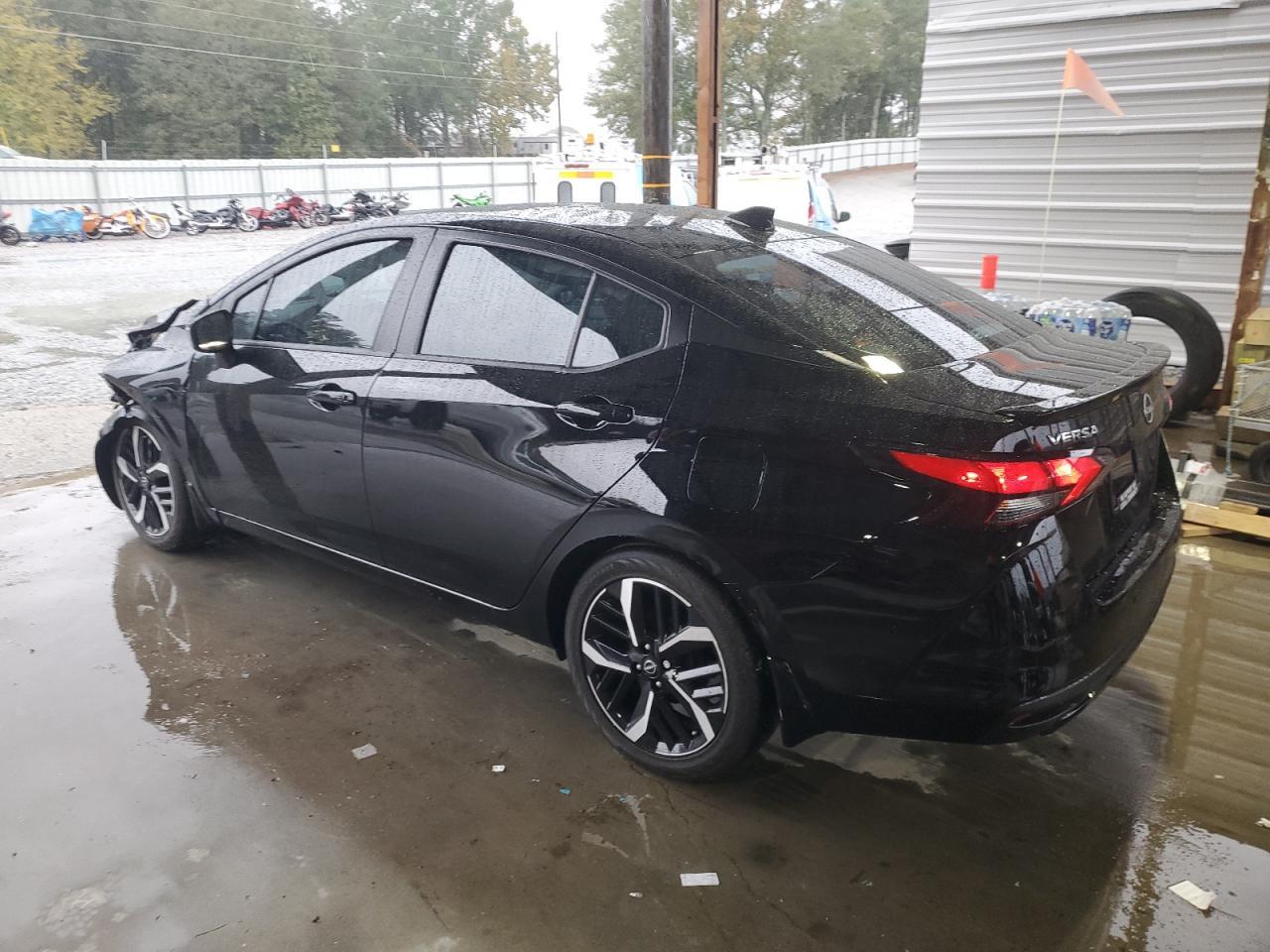 2025 Nissan Versa Sr - Фото 2