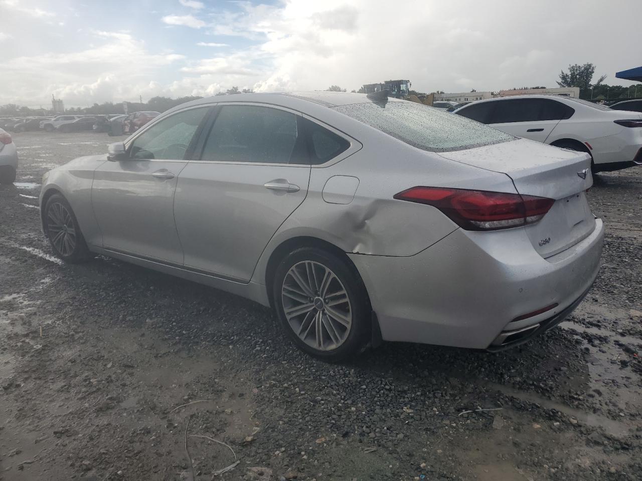 2018 Genesis G80 Base - Image 2