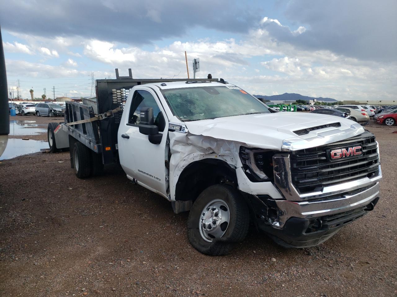 2025 GMC Sierra Hd Flatbed Truck