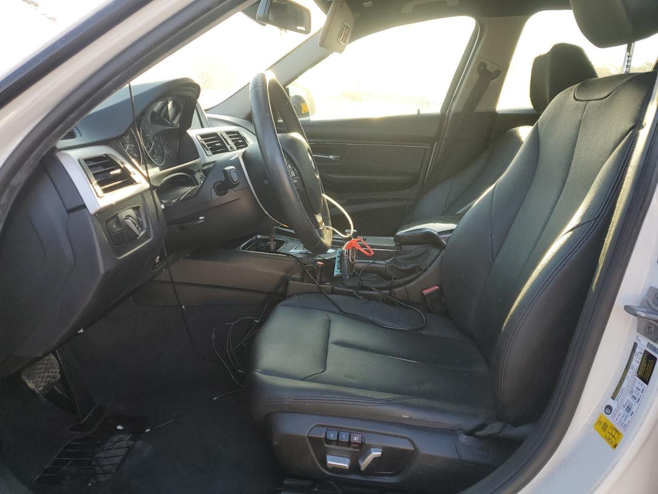 2016 BMW 320 I - Фото 7