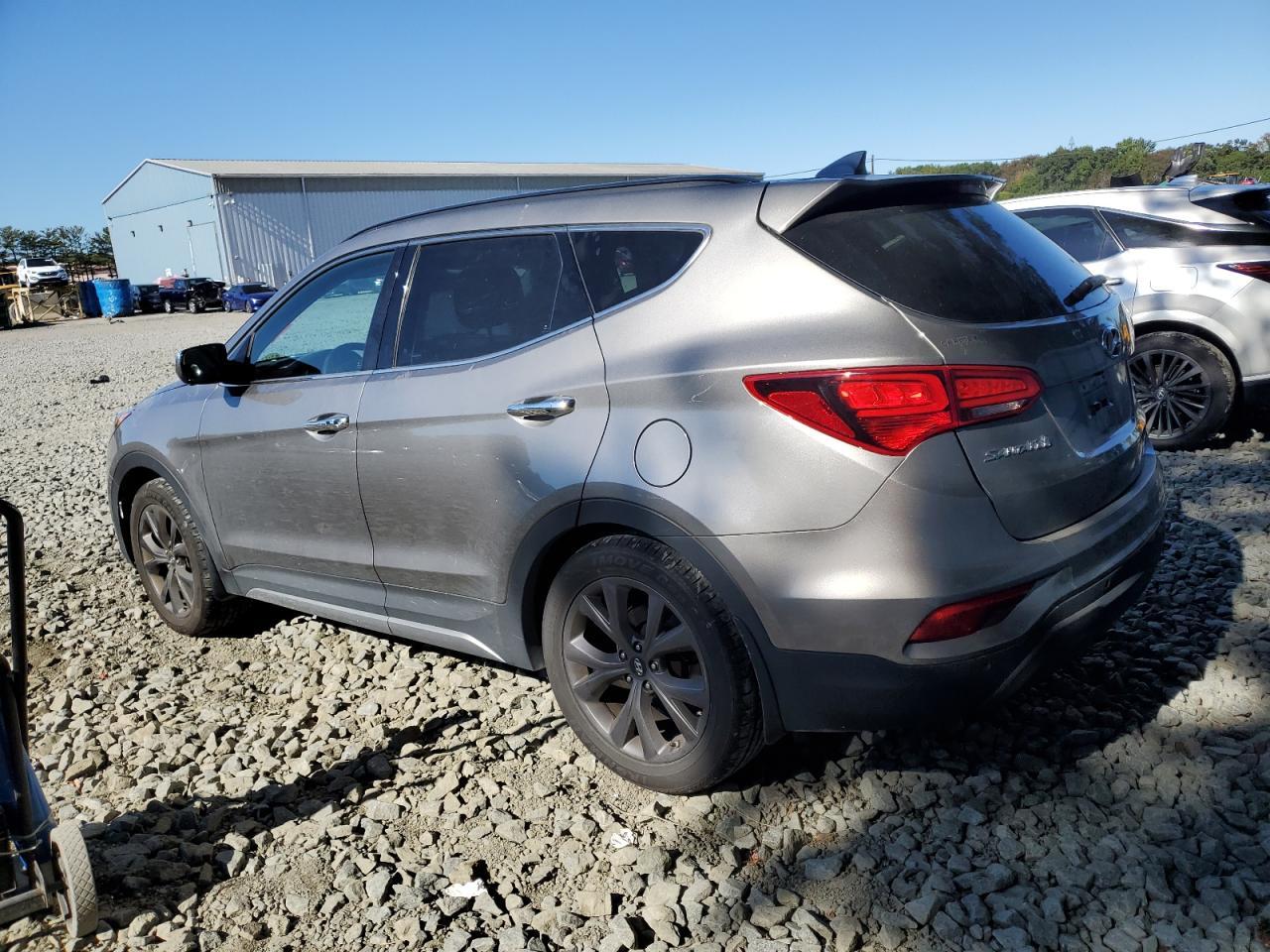 2017 Hyundai Santa Fe Sport - Фото 2