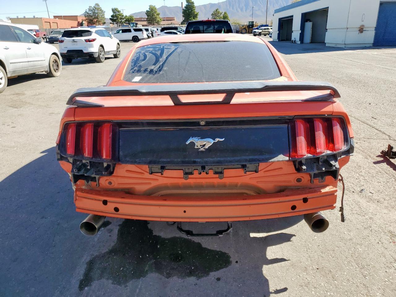 2016 Ford Mustang - Фото 6