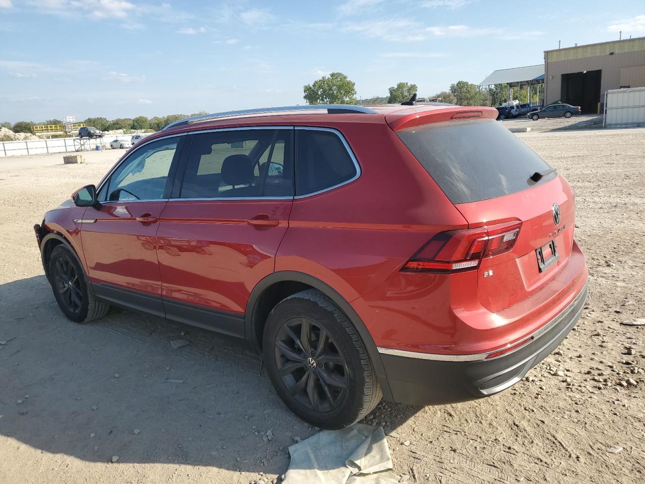 2024 Volkswagen Tiguan Se - Фото 2