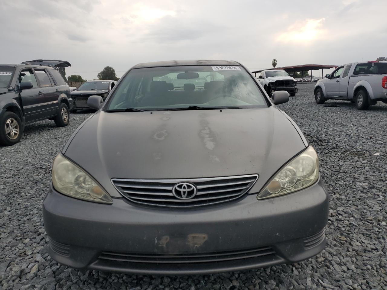 2005 Toyota Camry Le - Image 5