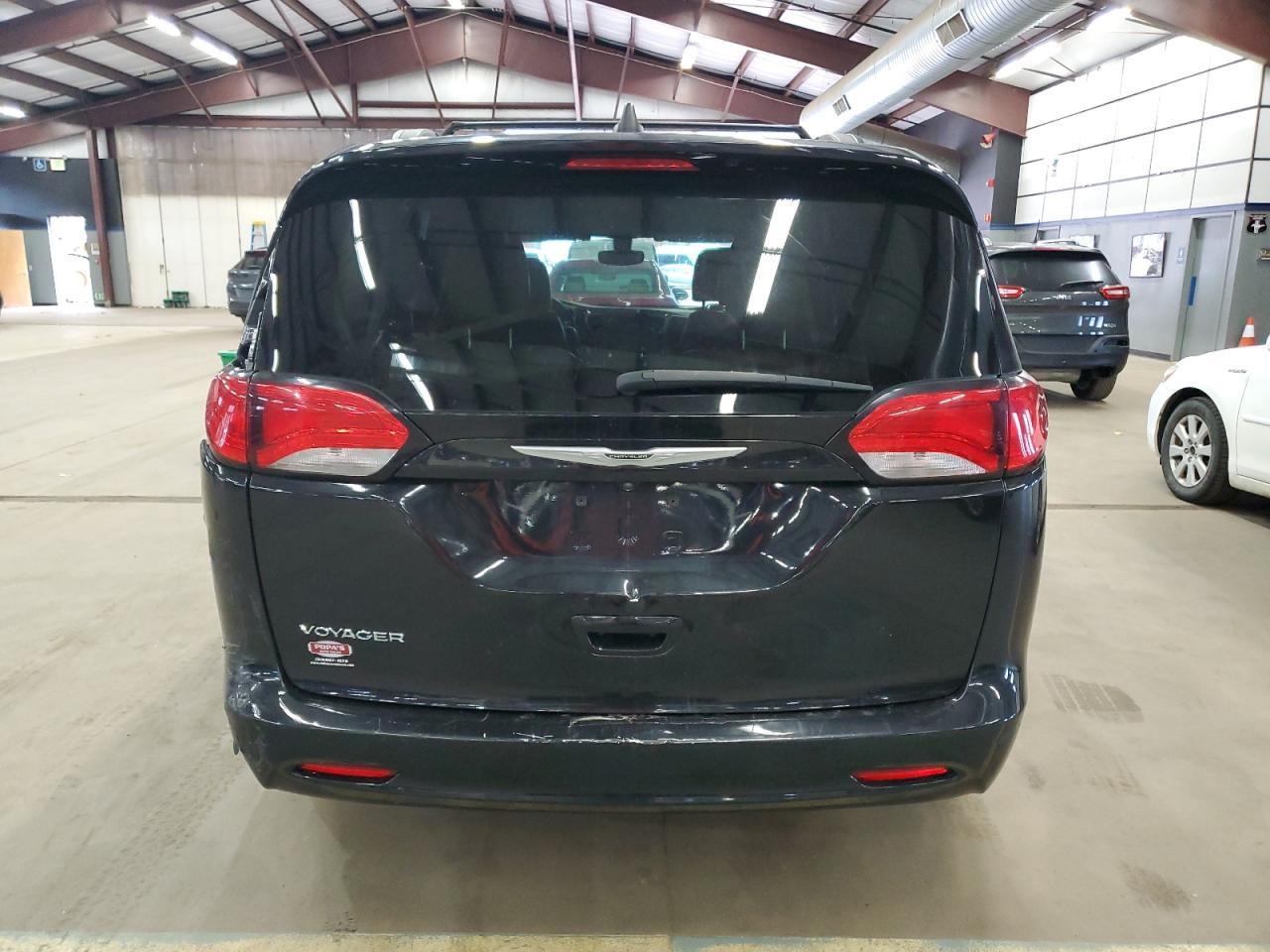 2021 Chrysler Voyager Lxi - Фото 6