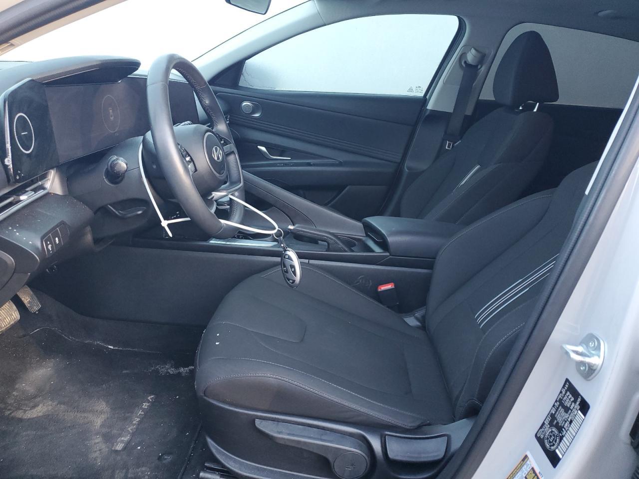 2025 Hyundai Elantra Sel Sport - Фото 7