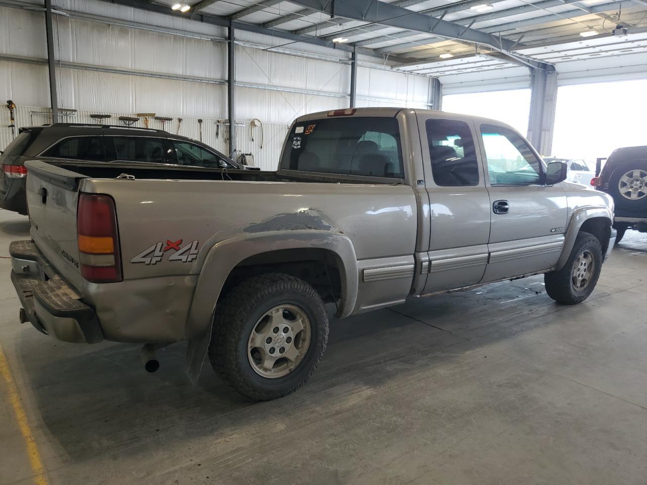 2000 Chevrolet Silverado K1500 - Фото 3