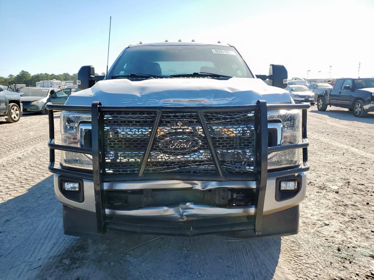 2022 Ford F250 Super Duty - Фото 5