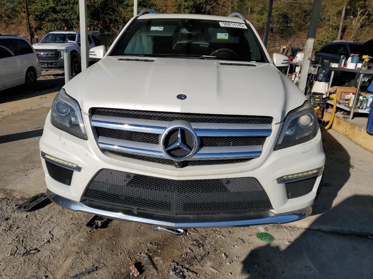 2014 Mercedes-Benz Gl 550 4Matic - Image 5
