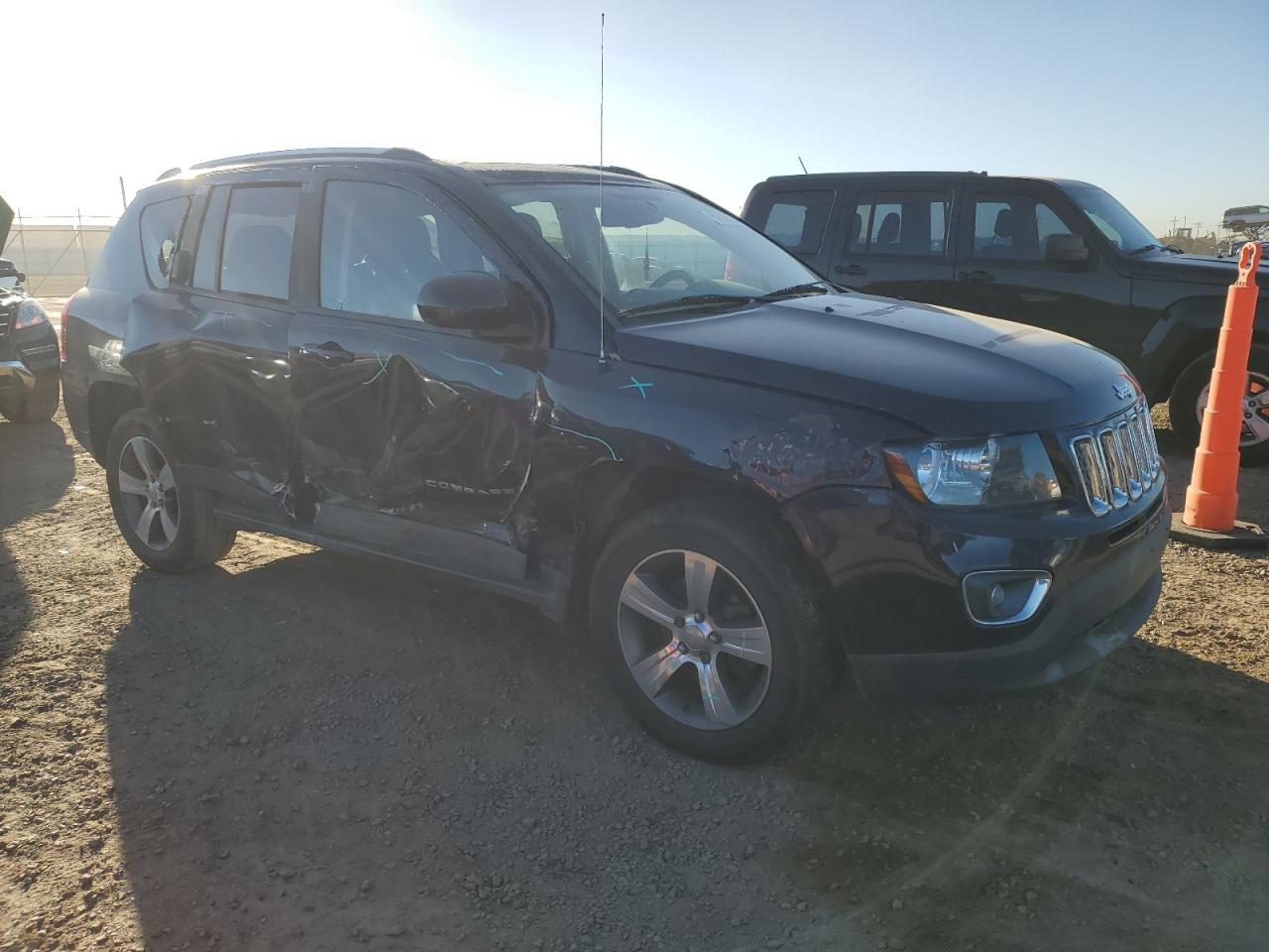 2017 Jeep Compass Latitude - Фото 4