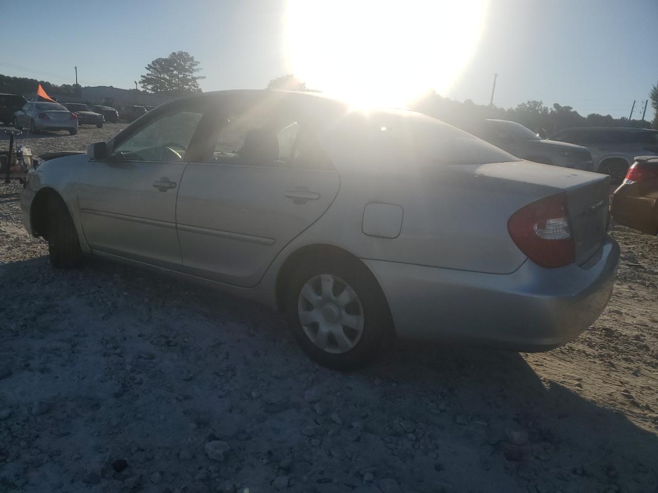 2003 Toyota Camry Le - Фото 2