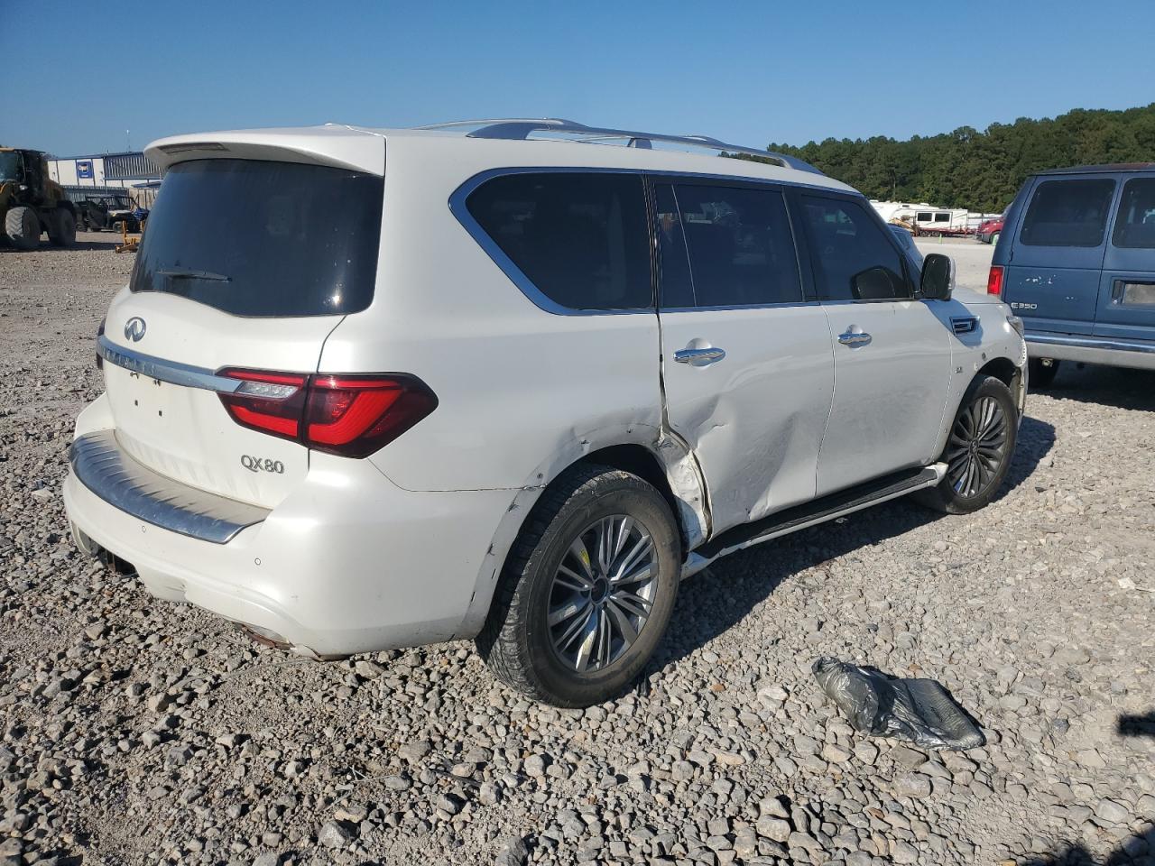 2019 Infiniti Qx80 Luxe - Image 3