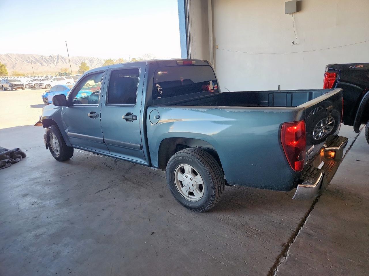 2006 Chevrolet Colorado - Image 2