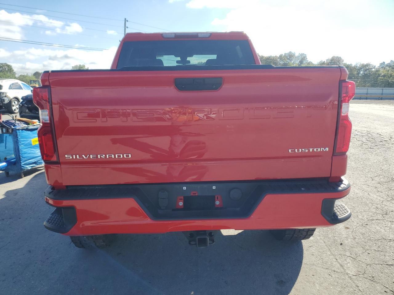 2022 Chevrolet Silverado Ltd K1500 Custom - Image 6