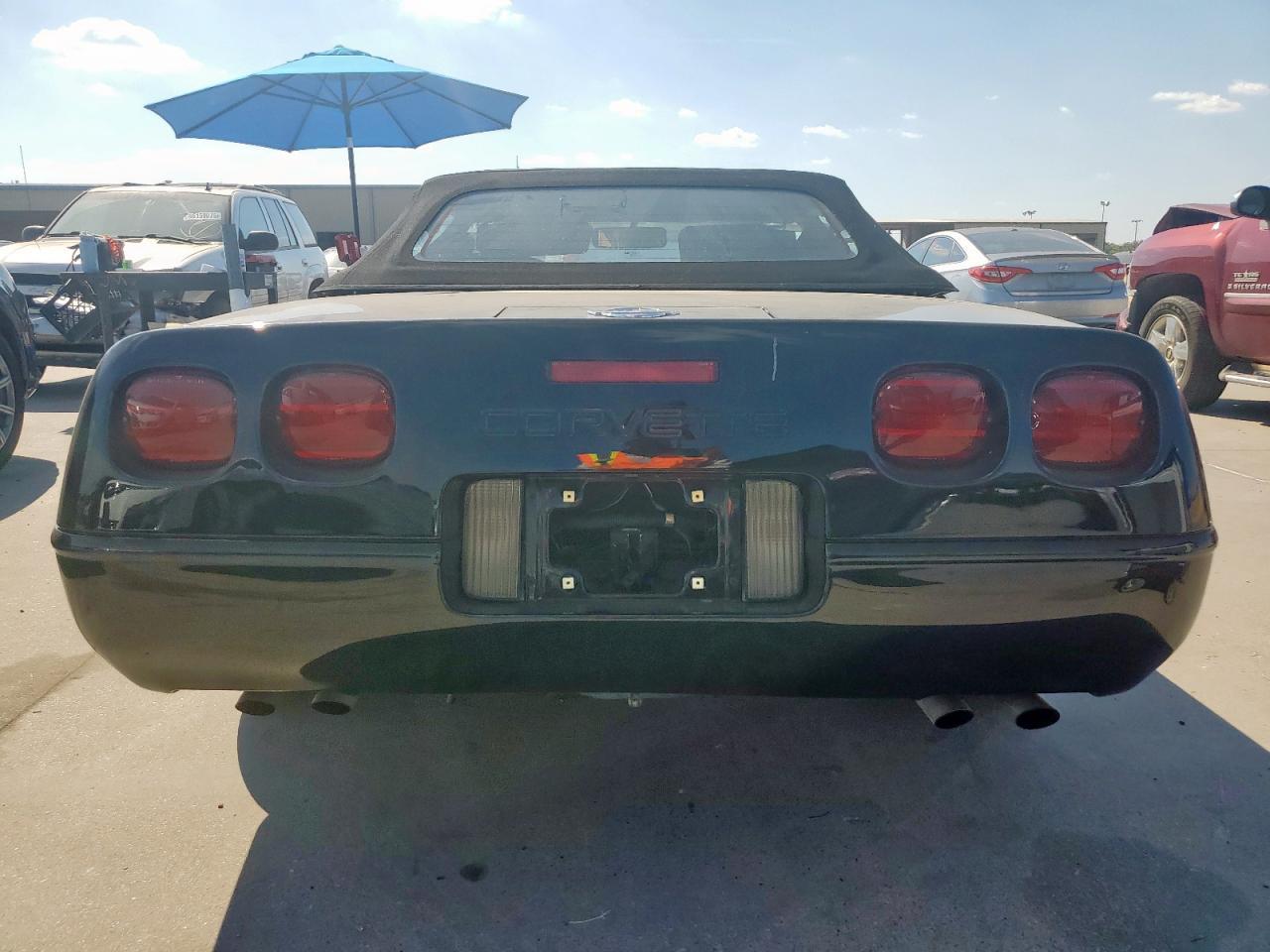 1988 Chevrolet Corvette - Фото 6