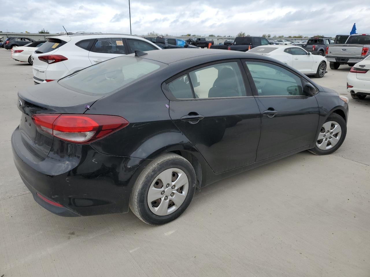 2018 Kia Forte Lx - Image 3