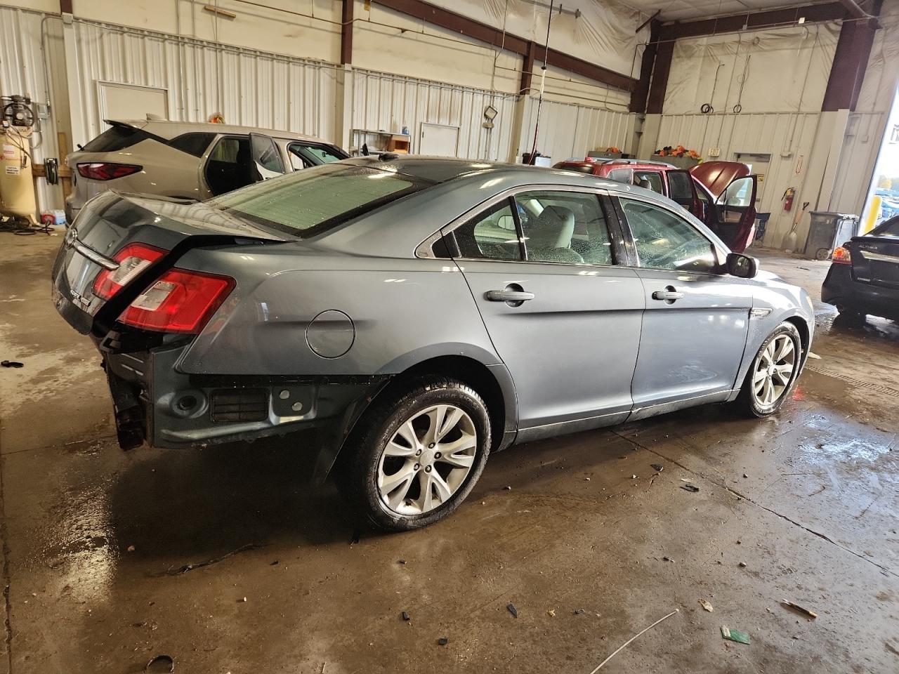 2010 Ford Taurus Sel - Image 3