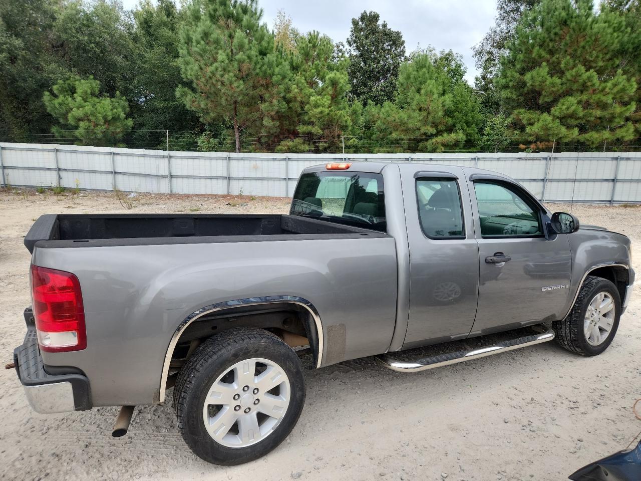 2008 GMC Sierra C1500 - Фото 3