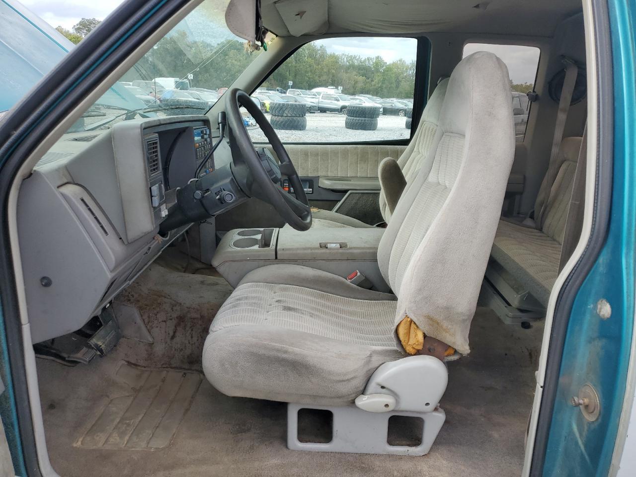 1993 Chevrolet Gmt-400 C1500 - Image 7