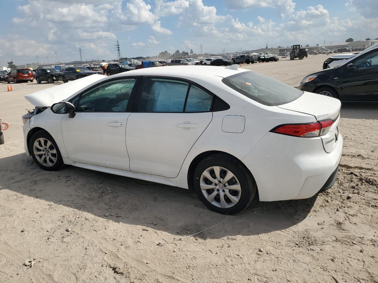 2024 Toyota Corolla Le - Фото 2