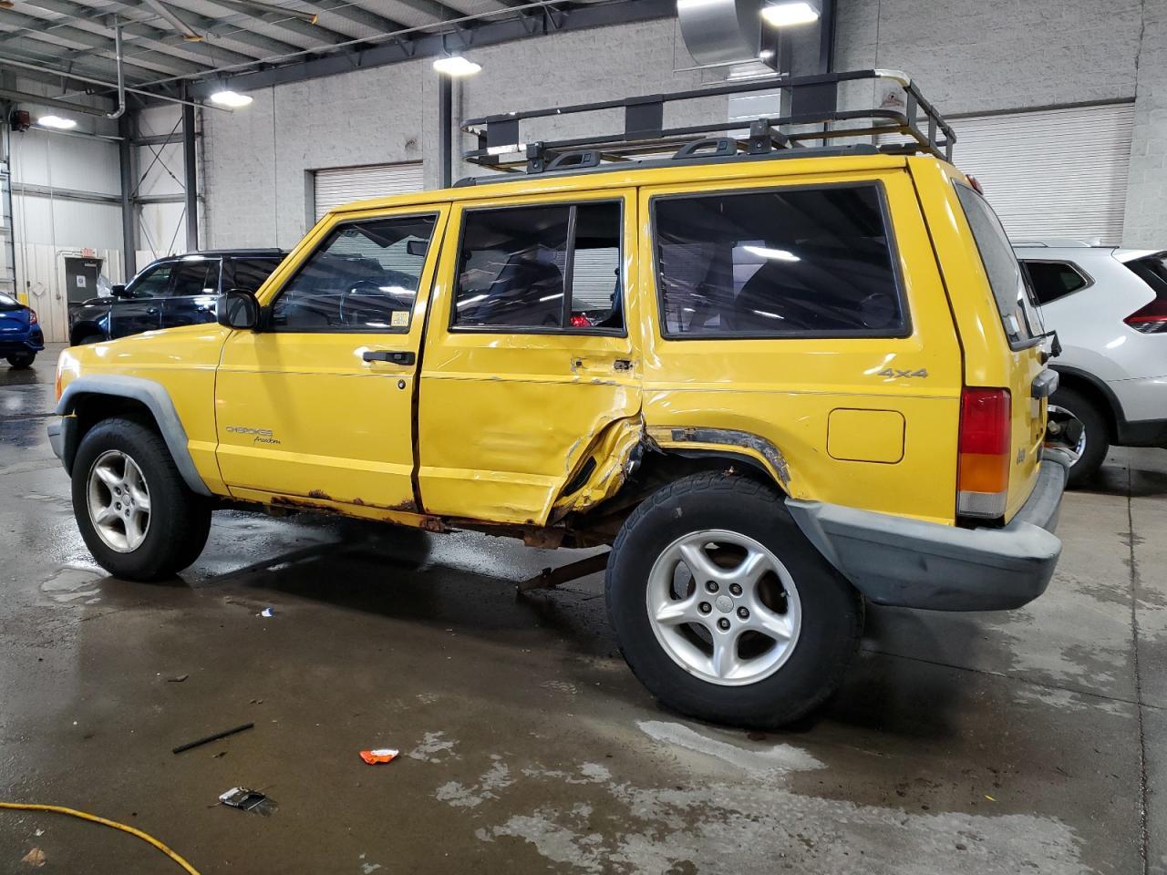 2000 Jeep Cherokee Sport - Фото 2