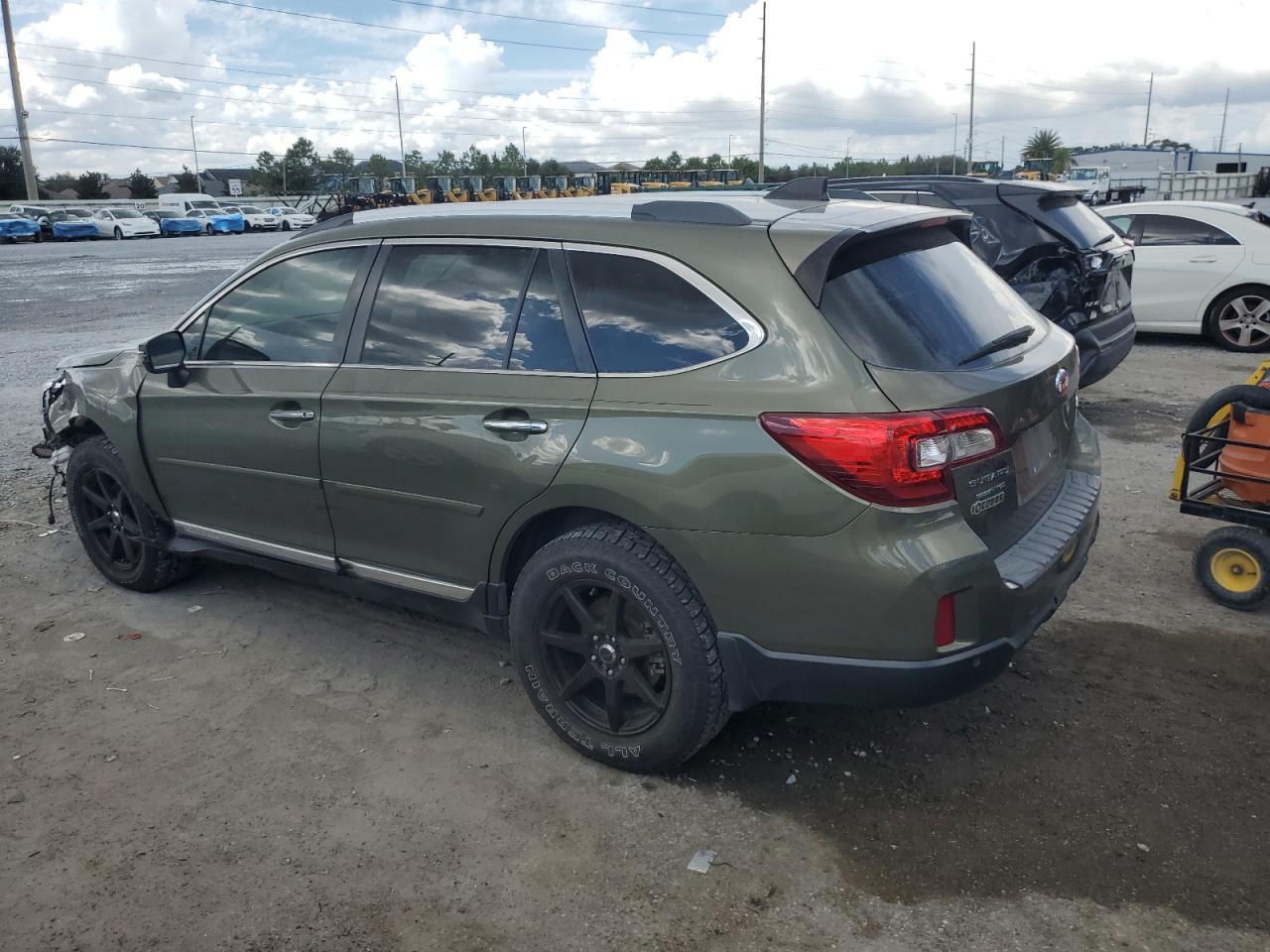 2017 Subaru Outback Touring - Image 2