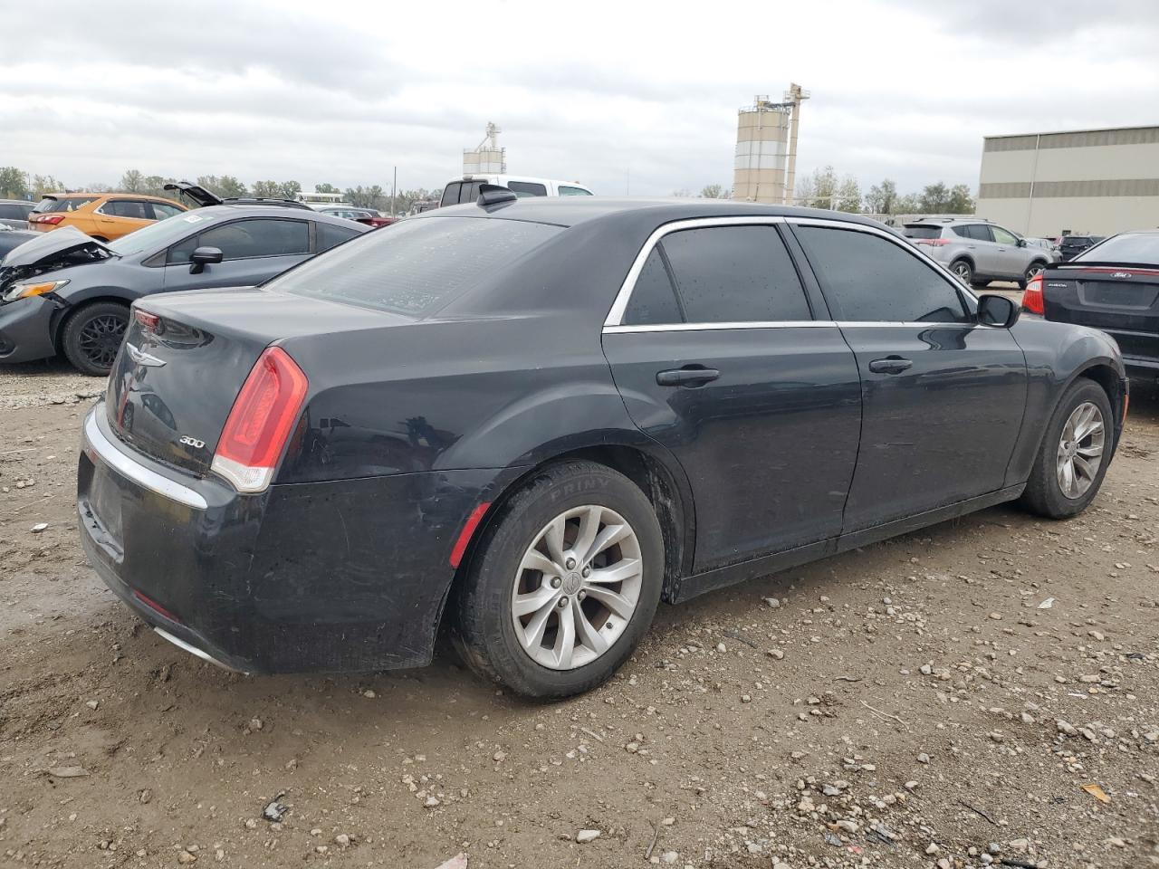 2015 Chrysler 300 Limited - Image 3