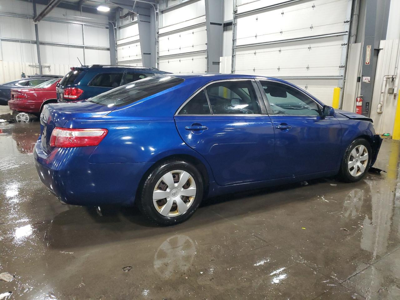 2009 Toyota Camry Base - Фото 3